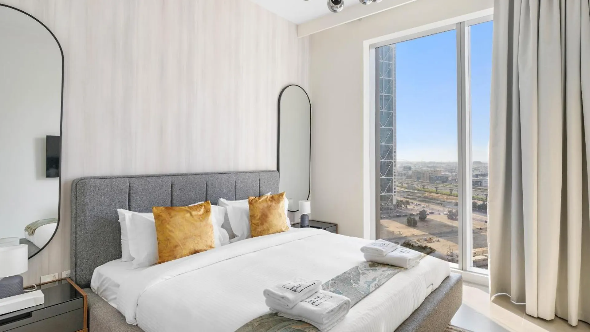 Sophisticated And Trendy 2Bdr In Forte Downtown Dubai 0*,