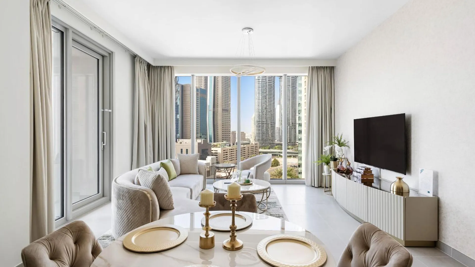 Sophisticated And Trendy 2Bdr In Forte Downtown Dubai Apartment